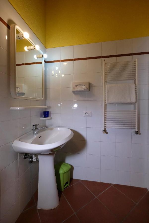 Casa Vacanze Oliviera Пиенца Екстериор снимка